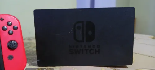 Nintendo switch 1 + tout les accessoires +un jeux (mario)
