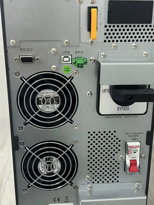 Onduleur  Marque APC Schneider  original  6 KVA