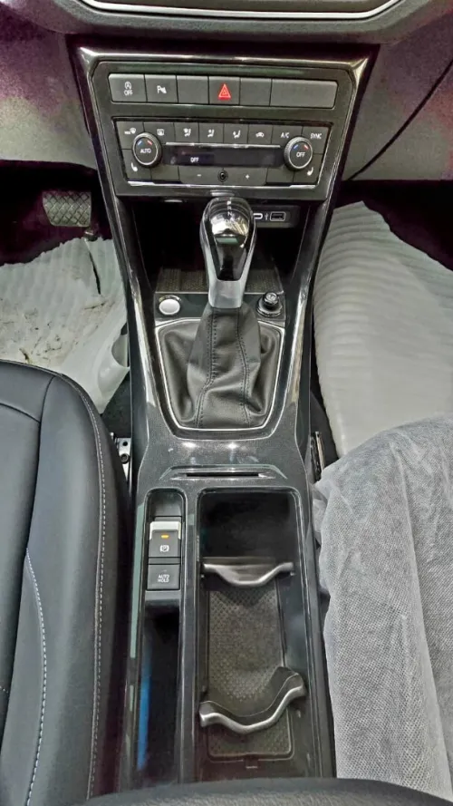 Volkswagen Tharu 2026 XR