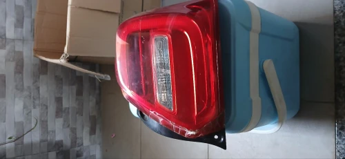 2 feux arrière Suzuki swift 