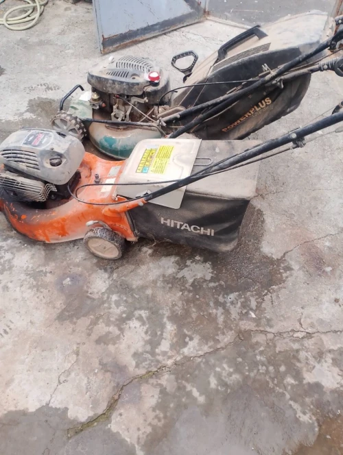tondeuse à gazon hitachi powerplus