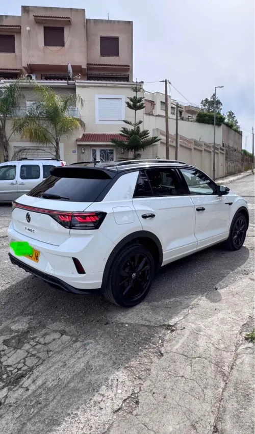 Volkswagen T rok 2025 Blak édition,