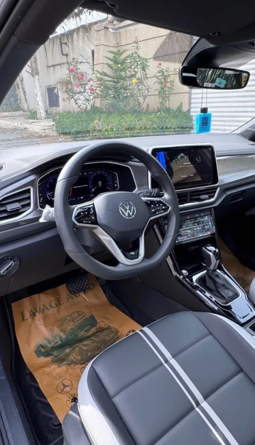 Volkswagen T rok 2025 Blak édition,