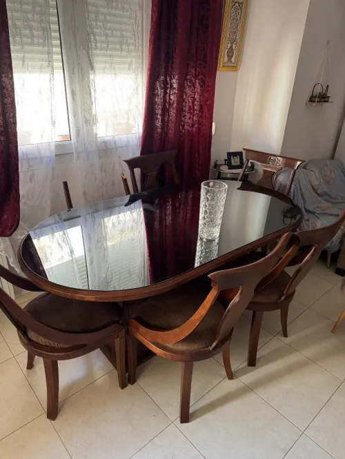 Table 6 places + bahut en bois