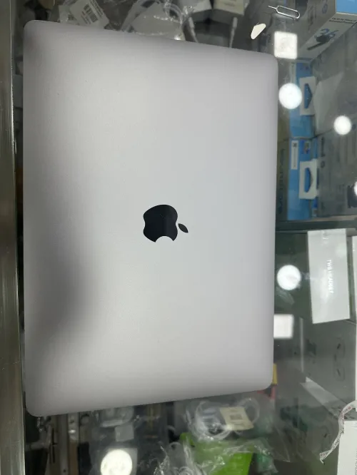 MacBook Air 2020 bypass