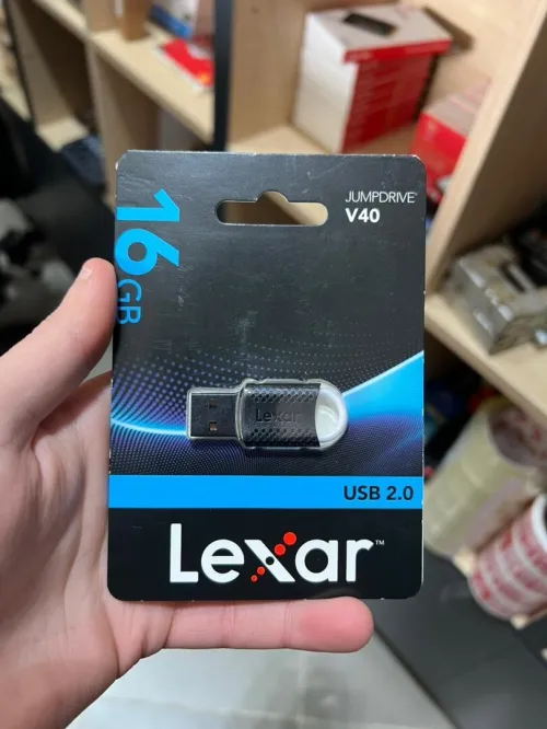 FLASH DISQUE LEXAR JUMPDRIVE V40 16GB USB 2.0