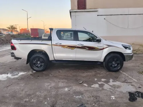 Toyota Hilux 2022 Revo oman 4*4