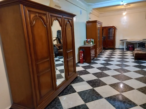 Armoire et commodes 