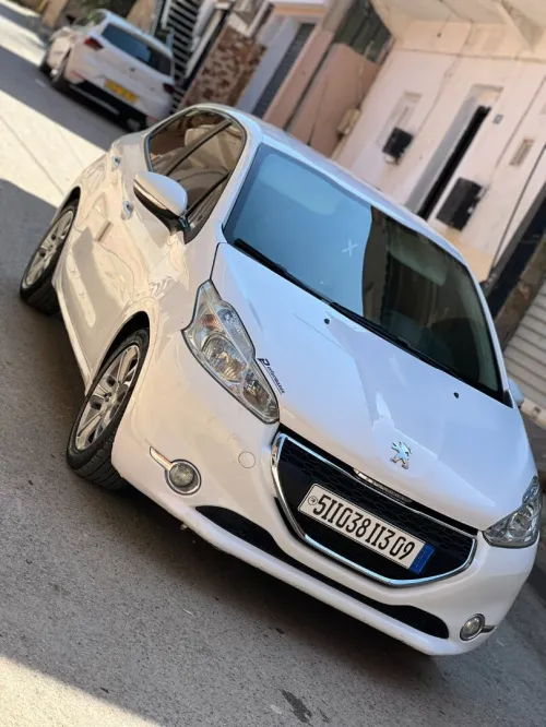 Peugeot 208 2013 Allure