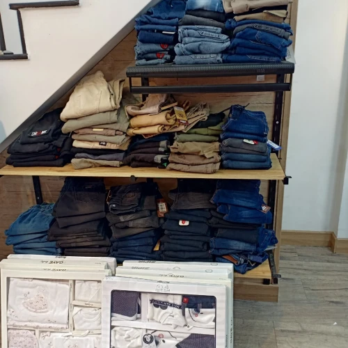 Liquidation magasin aux complet 
