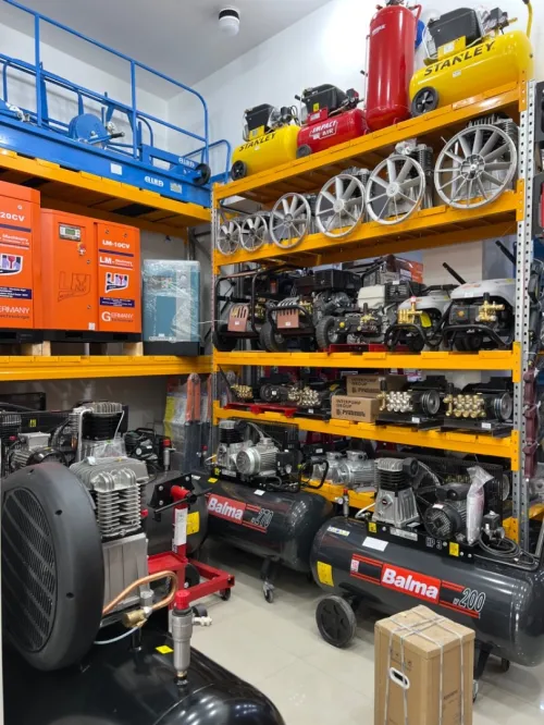COMPRESSEUR À VIS 10HP 20HP 30HP COMPRESSEUR A PISTON 900l 500l 300l 270l 200l 100 COMP SILENCIEUX