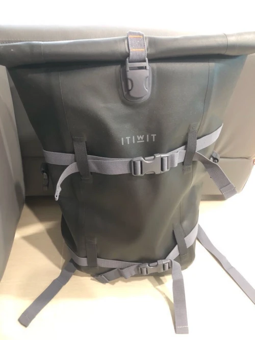 SAC A DOS ETANCHE 20L NOIR ITIWIT