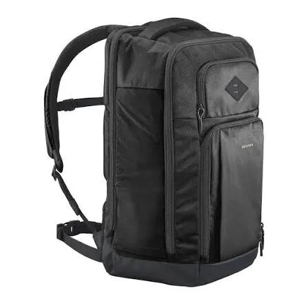 Sac à dos de voyage et de randonnée Decathlon Escape 32L Black