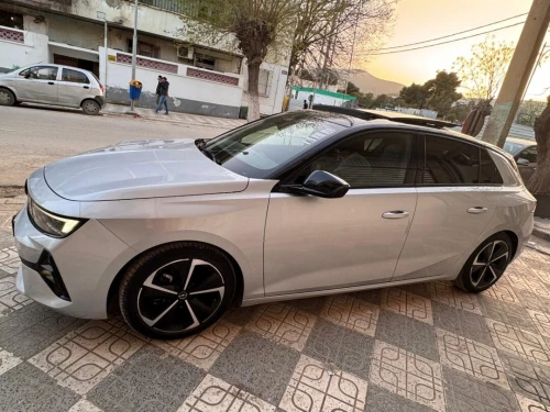 Opel Astra 2025 