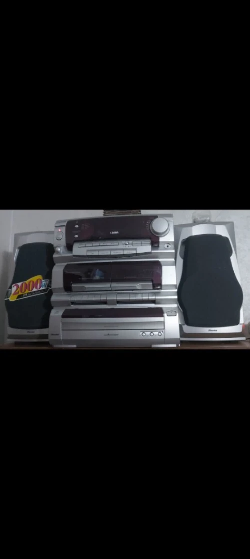 chaine stéréo + lot de cassettes 