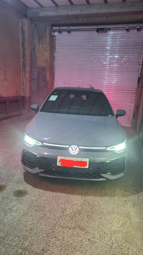 Volkswagen Golf 8 2025 R-Line