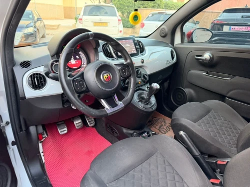 Fiat 500 2021 Abarth
