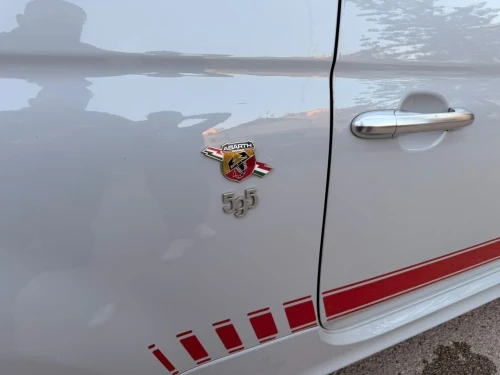 Fiat 500 2021 Abarth