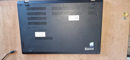 Thinkapad L15 gen ryzen 5 pro 4650u 8gb 256 SSD 15 pouce