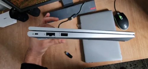 Hp probook 445 G10 ryzen 5 pro 7530u 16gb 512 ssd