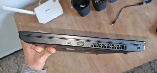 Thinkapad L15 gen ryzen 5 pro 4650u 8gb 256 SSD 15 pouce