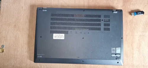 Thinkpad L15 gen 4 / Ryzen 5 pro 7530u 16gb 256 SSD