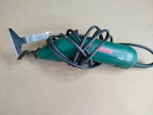 Lot viseuse et 2 perceuse de marque bosch et 2 ponceuse bosch et poste a souder de marque 