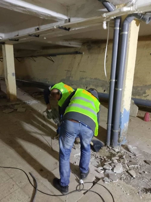 Construction et aménagement antérieur extérieur et espace vert +piscine