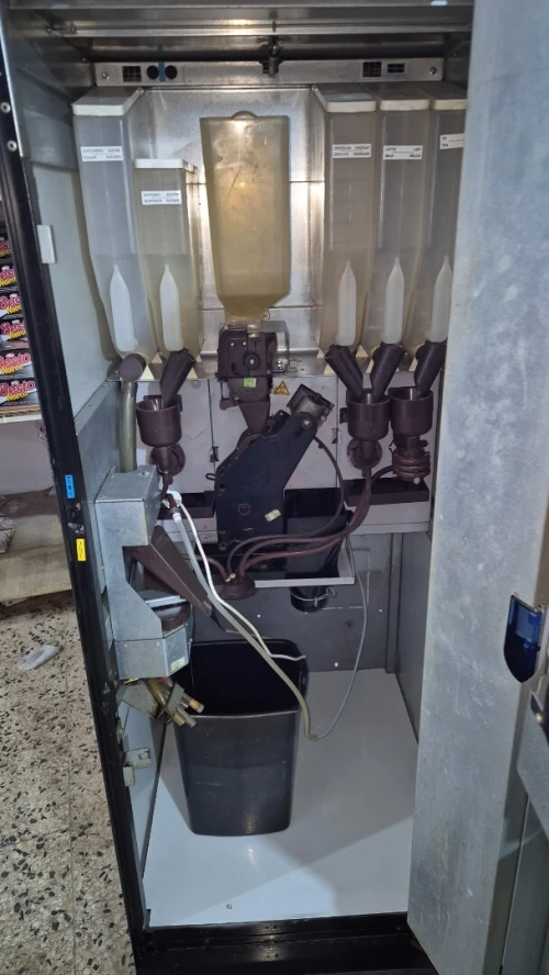 distributeur automatique de boissonne chaude