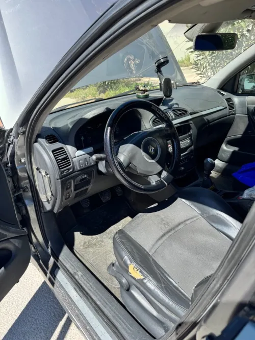 Renault Laguna 2 v2 2002 Initiale paris