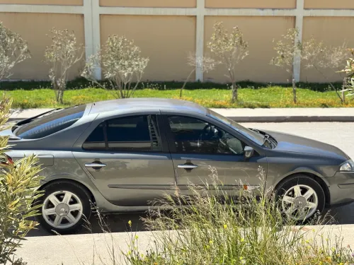 Renault Laguna 2 v2 2002 Initiale paris