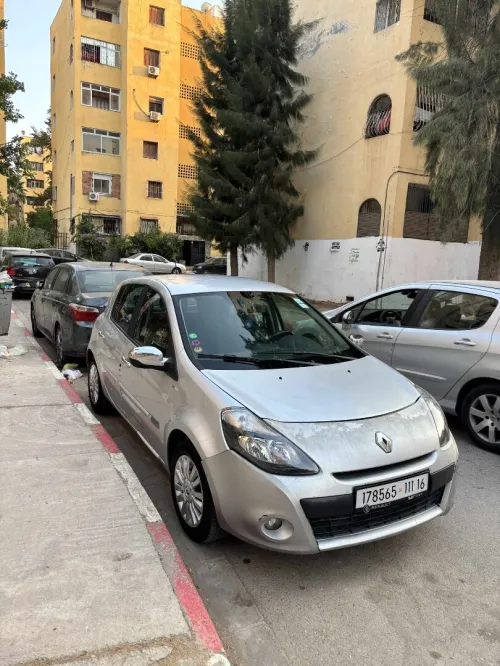Renault Clio 3 2011 Night and Day