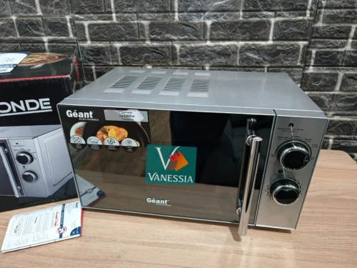 Micro-onde 20L Marque Géant