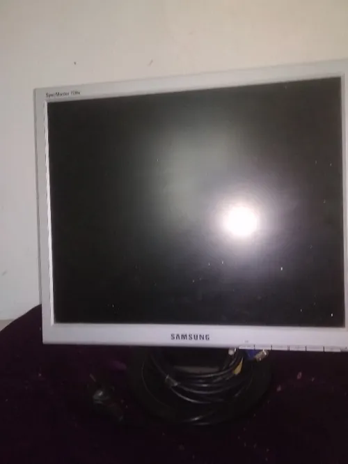 Vendre ecran19"