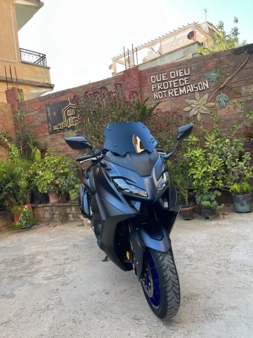 Yamaha Tmax 2022