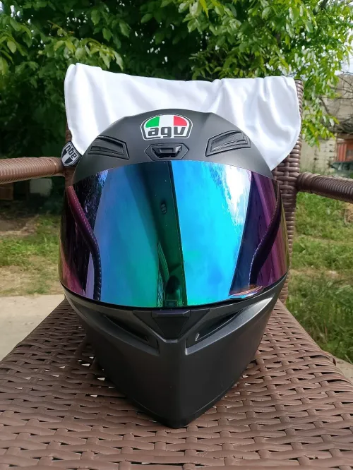 Casque agv k1 noir mât taille M/L neuf jamais porté avec sa housse de transport 