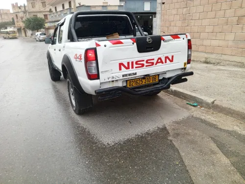 Nissan 4x4 hardbody 2010 Hardbody