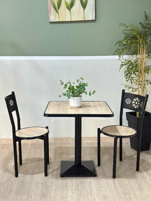 Table maison jardin café restaurant hôtel
