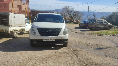 Hyundai H1 2011 Tolé
