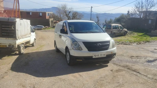 Hyundai H1 2011 Tolé