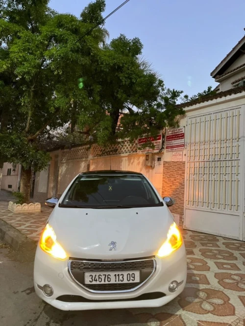 Peugeot 208 2013 Allure