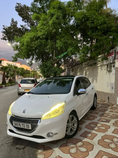 Peugeot 208 2013 Allure