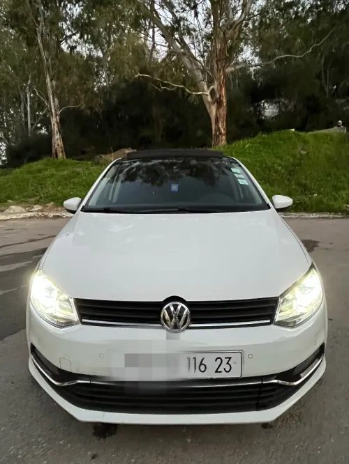 Volkswagen Polo 2016 La Carat
