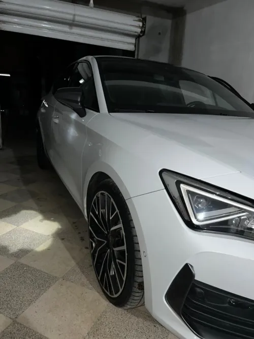 Cupra  Leon 2021 