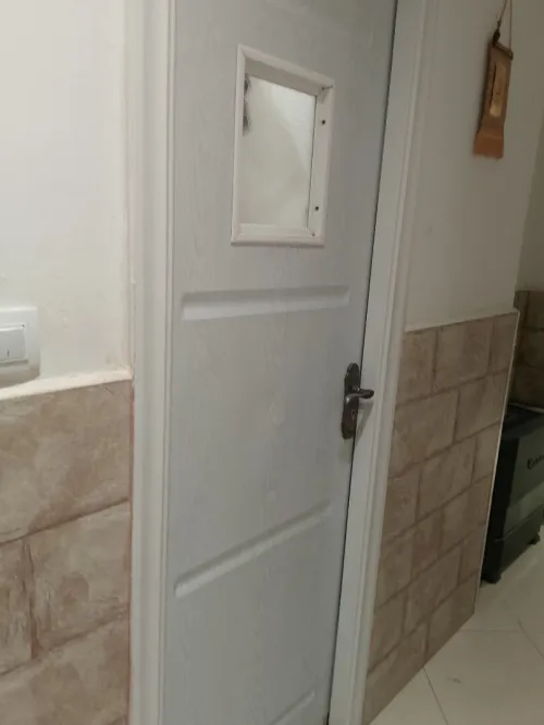 Porte salle de bain 