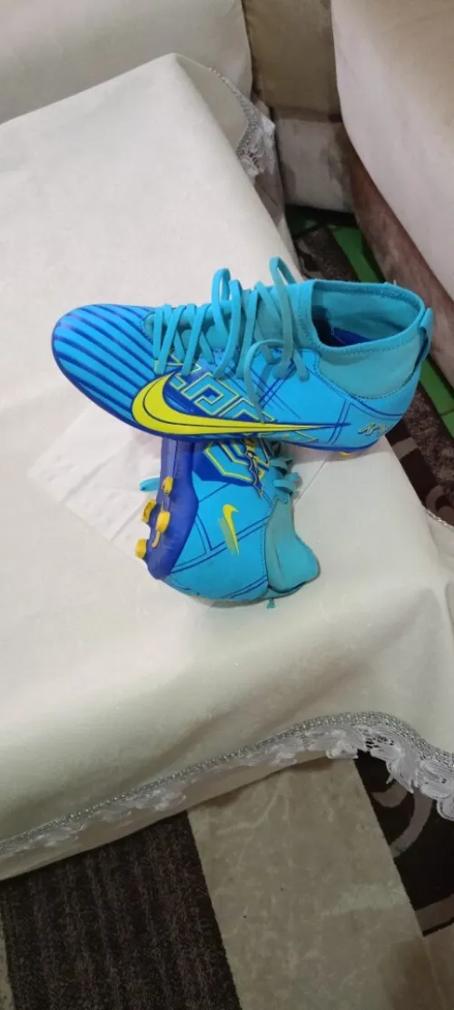 Soulier de football Original Nike JR Mercurial Superfly 9 pointure 38