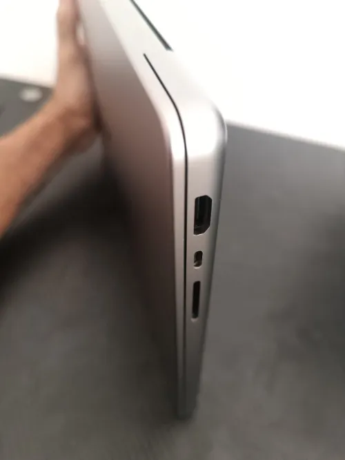 macbook m2 max - peut accomplir presque tout