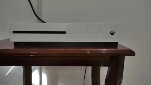 Xbox one s 1t