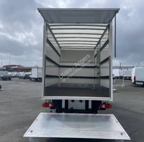 DÉMÉNAGEMENT  TRANSPORT  MANUTENTION  نقل وترحيل  تحميل وتنزيل