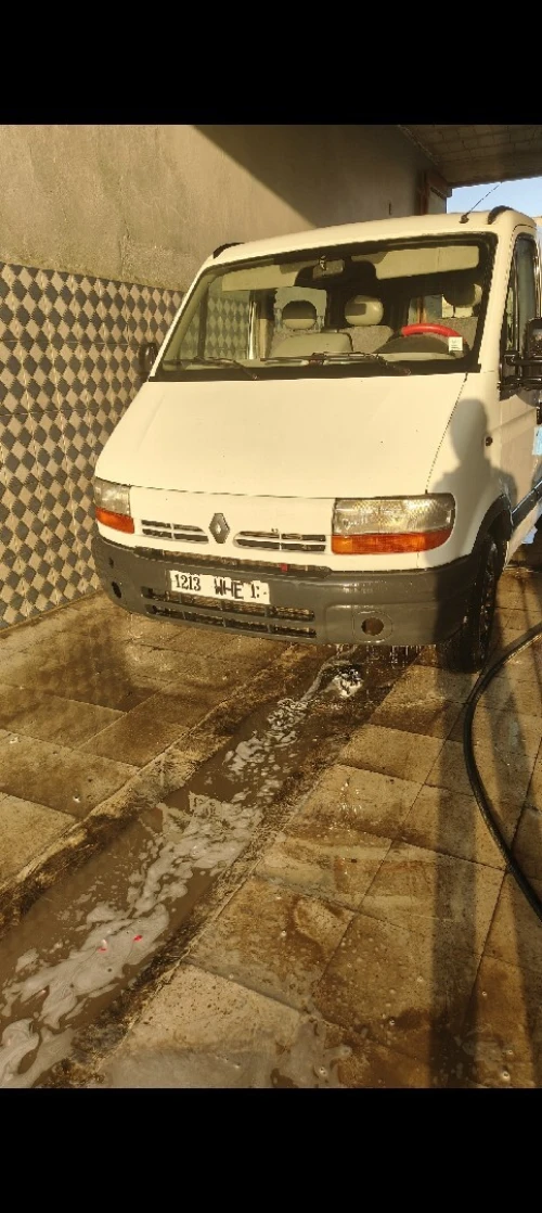Renault Master 2 2001 الاولى